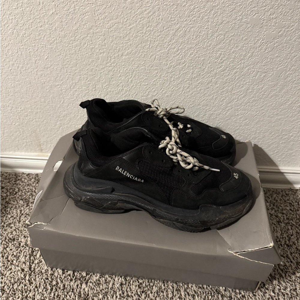 Balenciaga Men's Black and White Sneakers